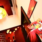 Beds & Dreams Hostel