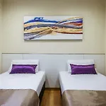 Hotel 81 Cosy