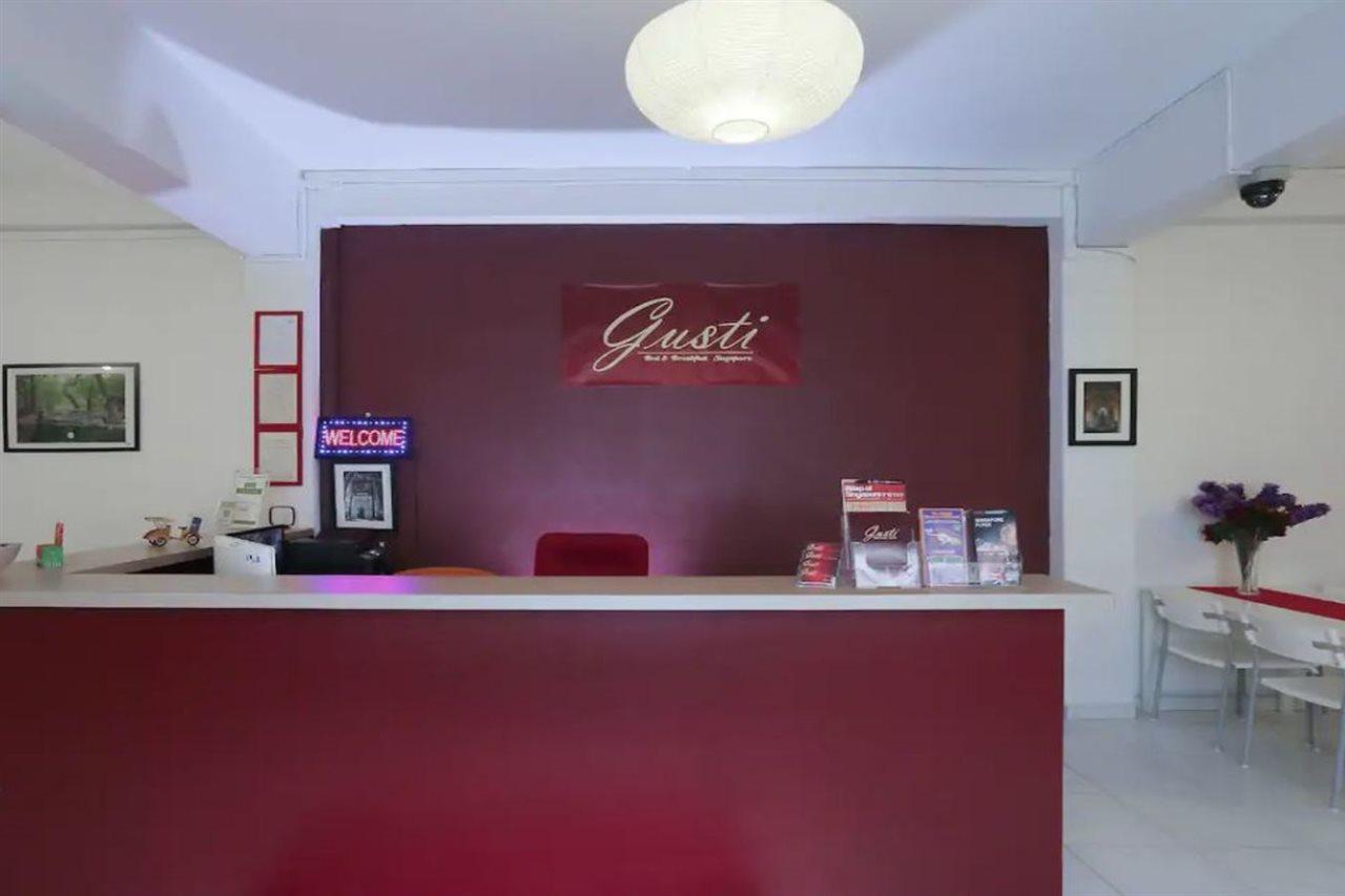 Gusti Hostel