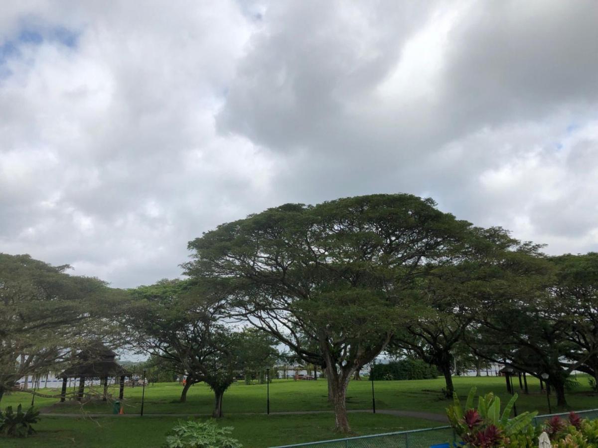 Campsite Seaside Glamping@heritage Chalet Singapore