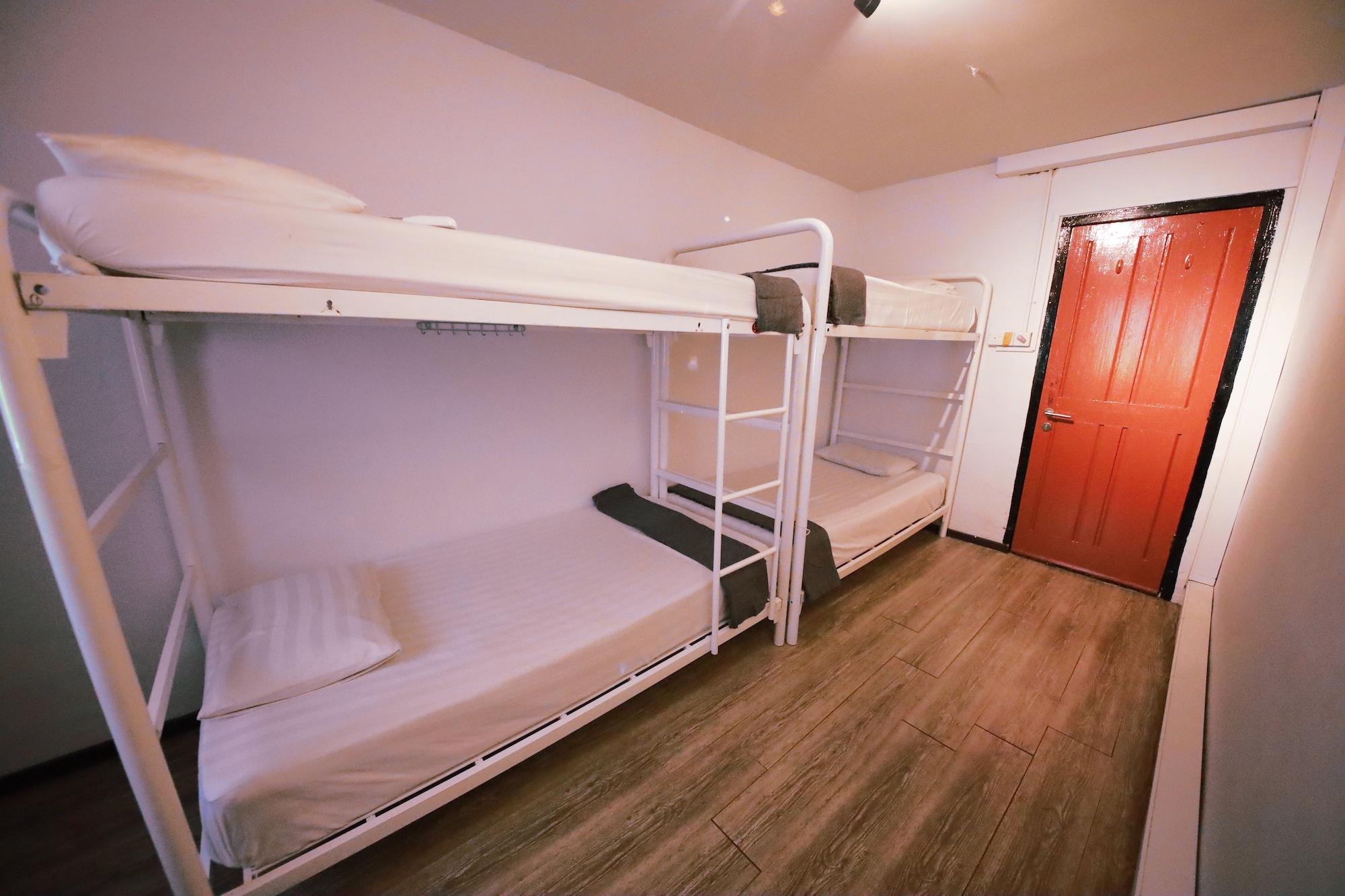 Hostel Moni Gallery Singapore