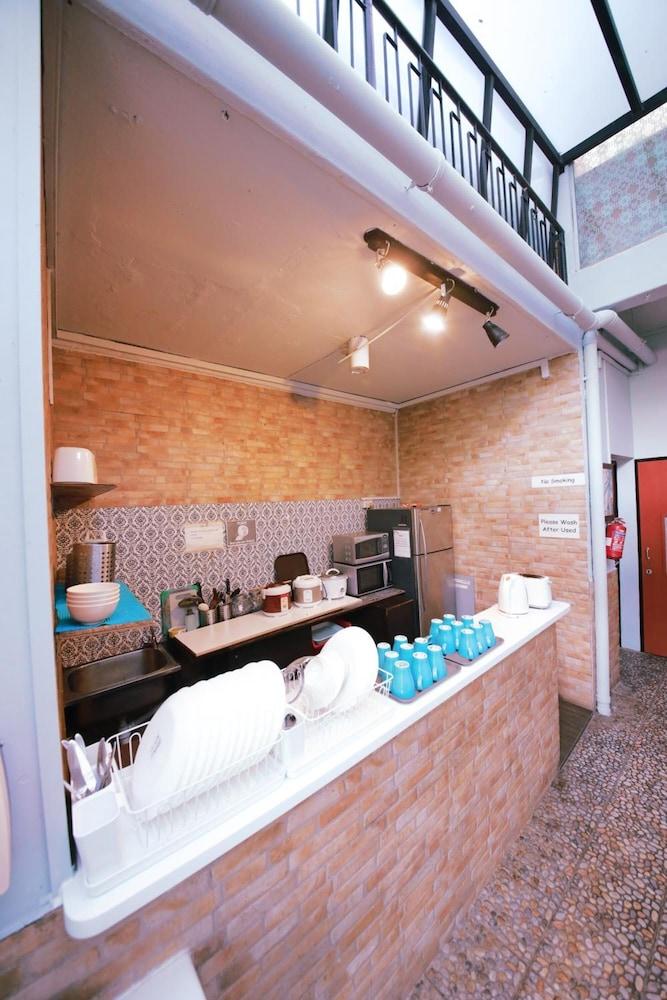 Hostel Moni Gallery Singapore