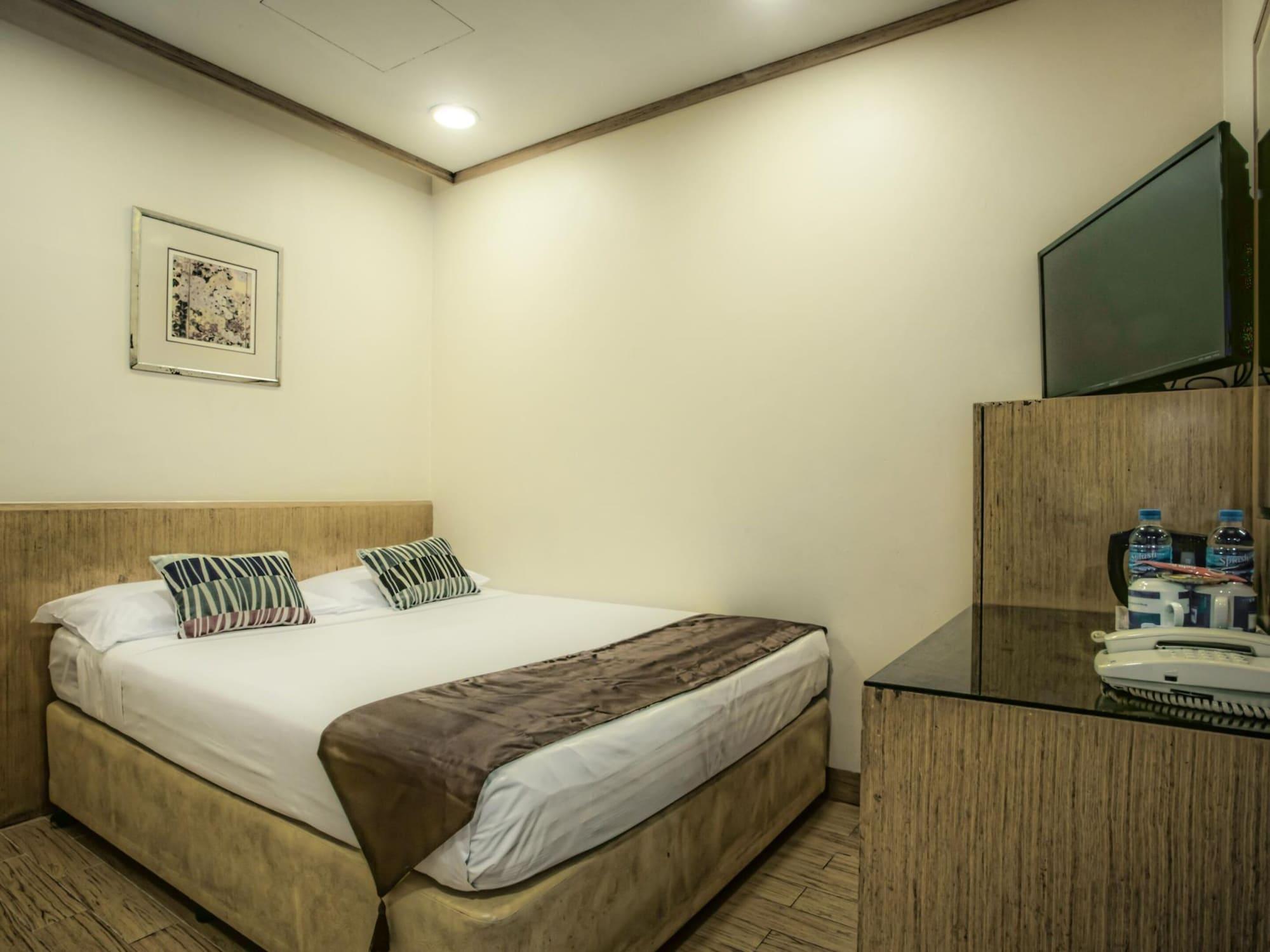 81 Sakura Hotel