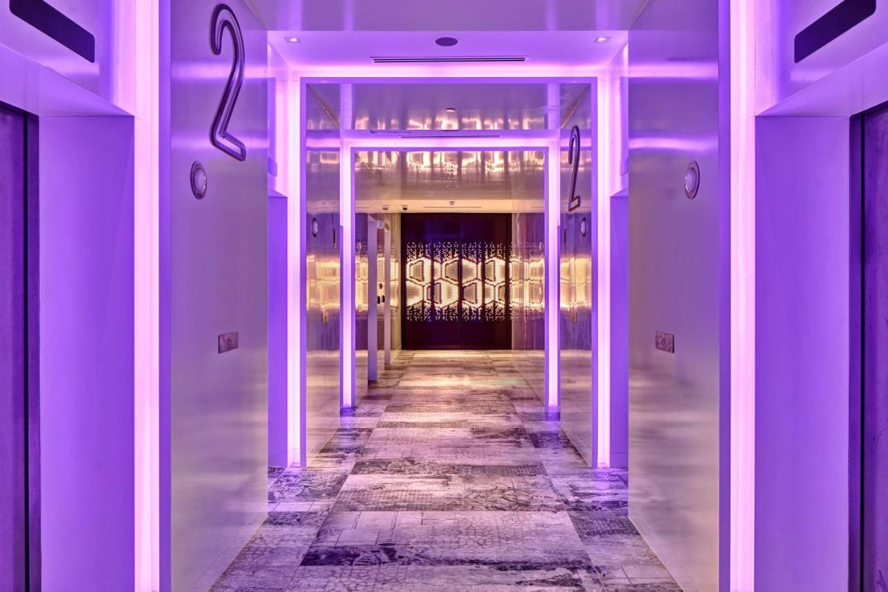 Yotel Orchard Road Hotel