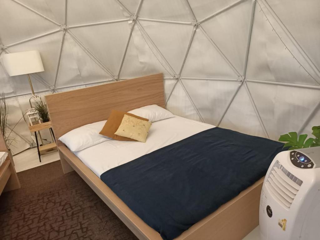 Seaside Glamping@heritage Chalet * Singapore