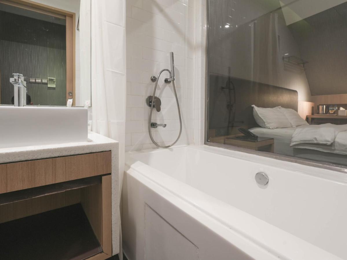 Hotel Amrise Kitchener Singapore