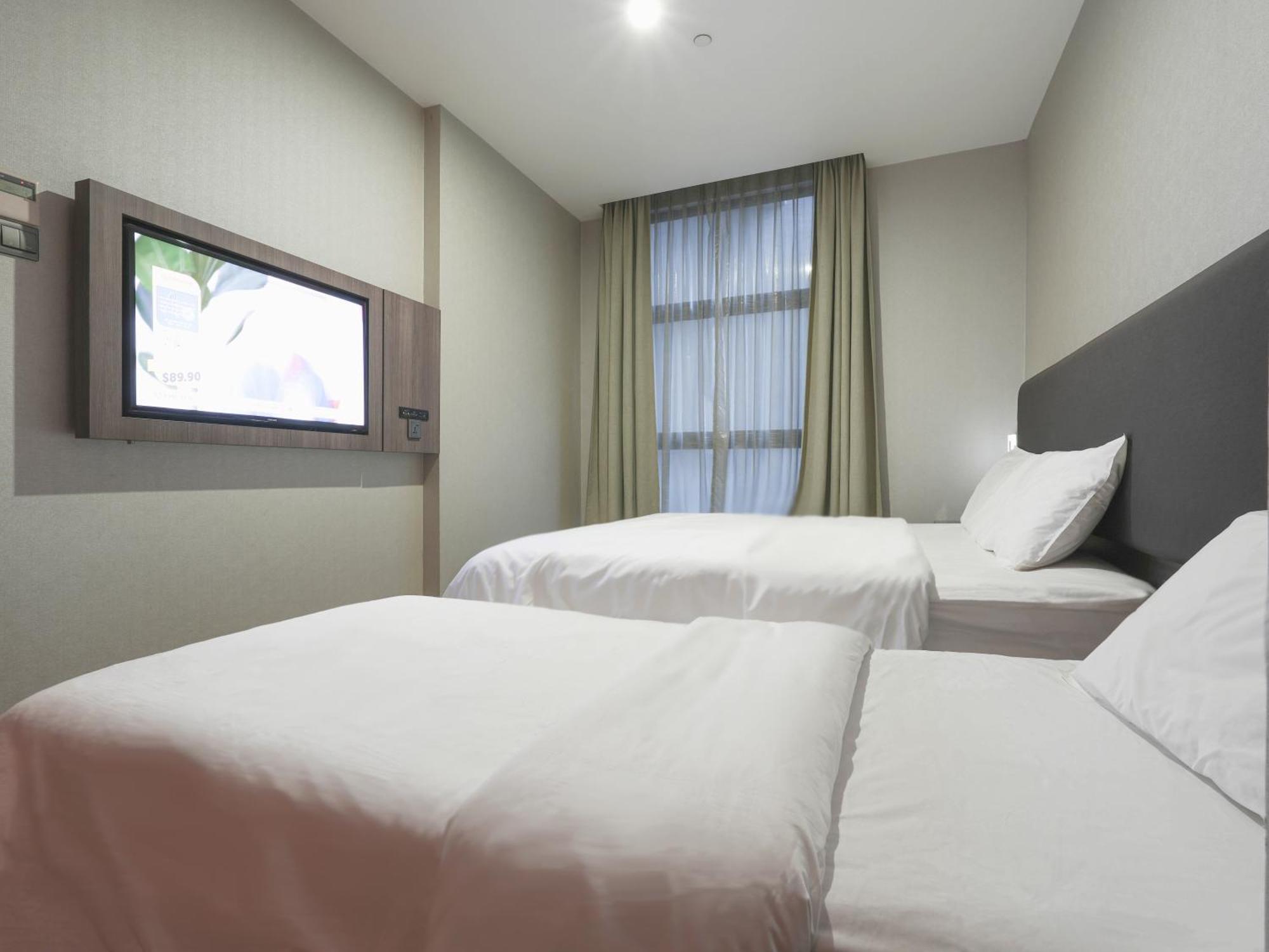 Amrise Kitchener Hotel Singapore