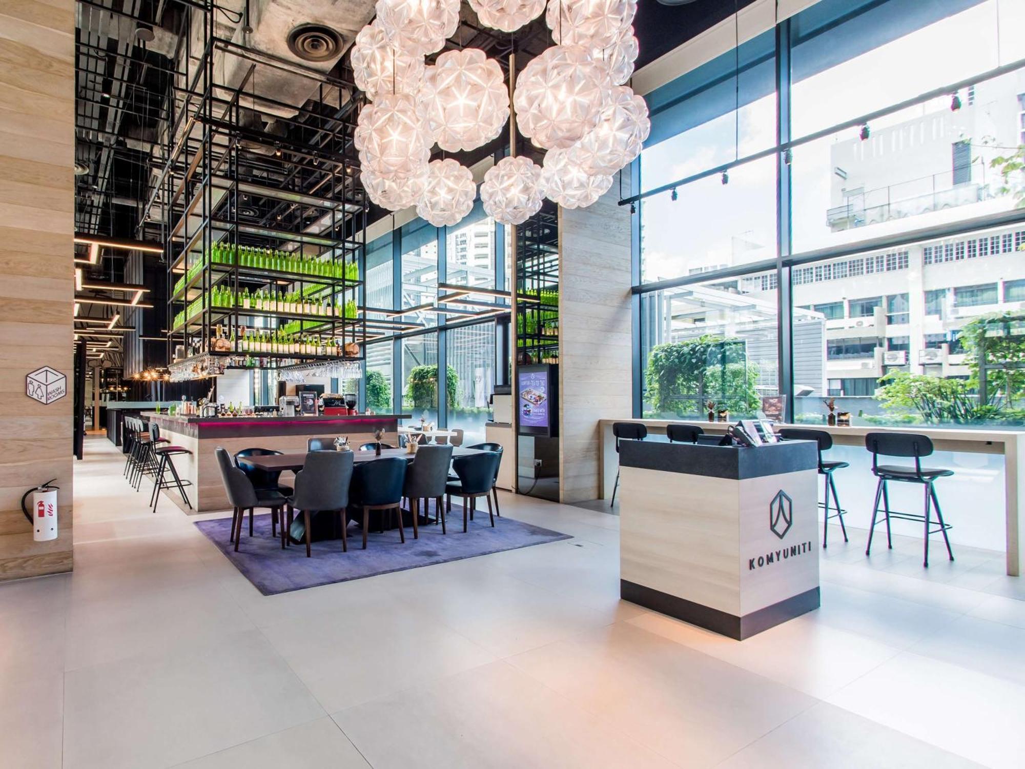 Yotel Orchard Road Hotel