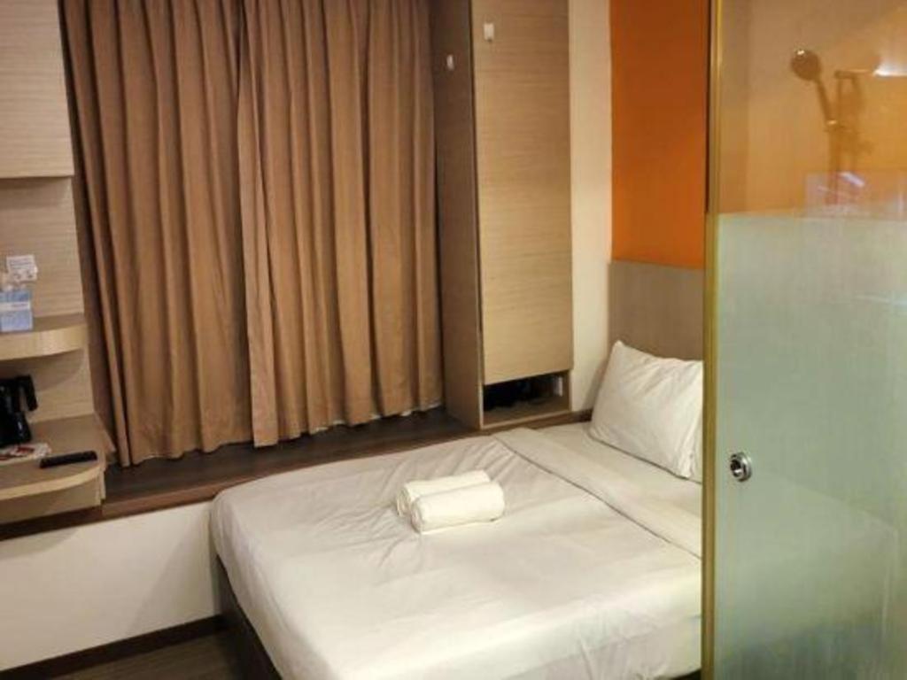 Hotel Reddoorz Premium @ Balestier Singapore