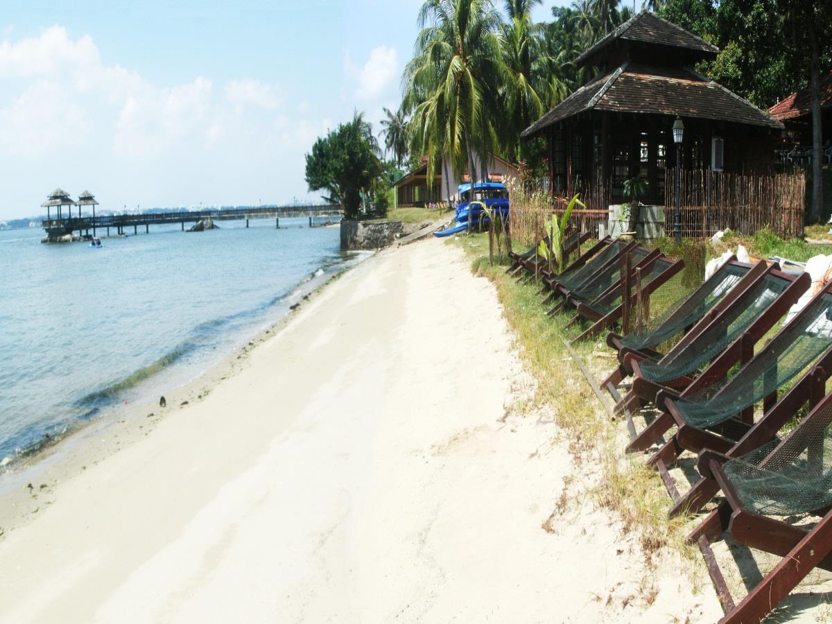 Celestial Ubin Beach Resort 3*