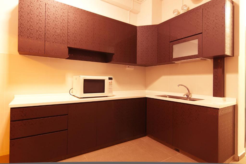 Gusti Hostel Singapore