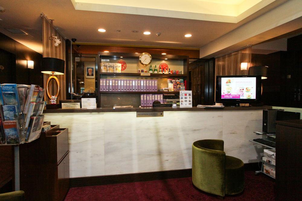The At Recreation Club Hotel