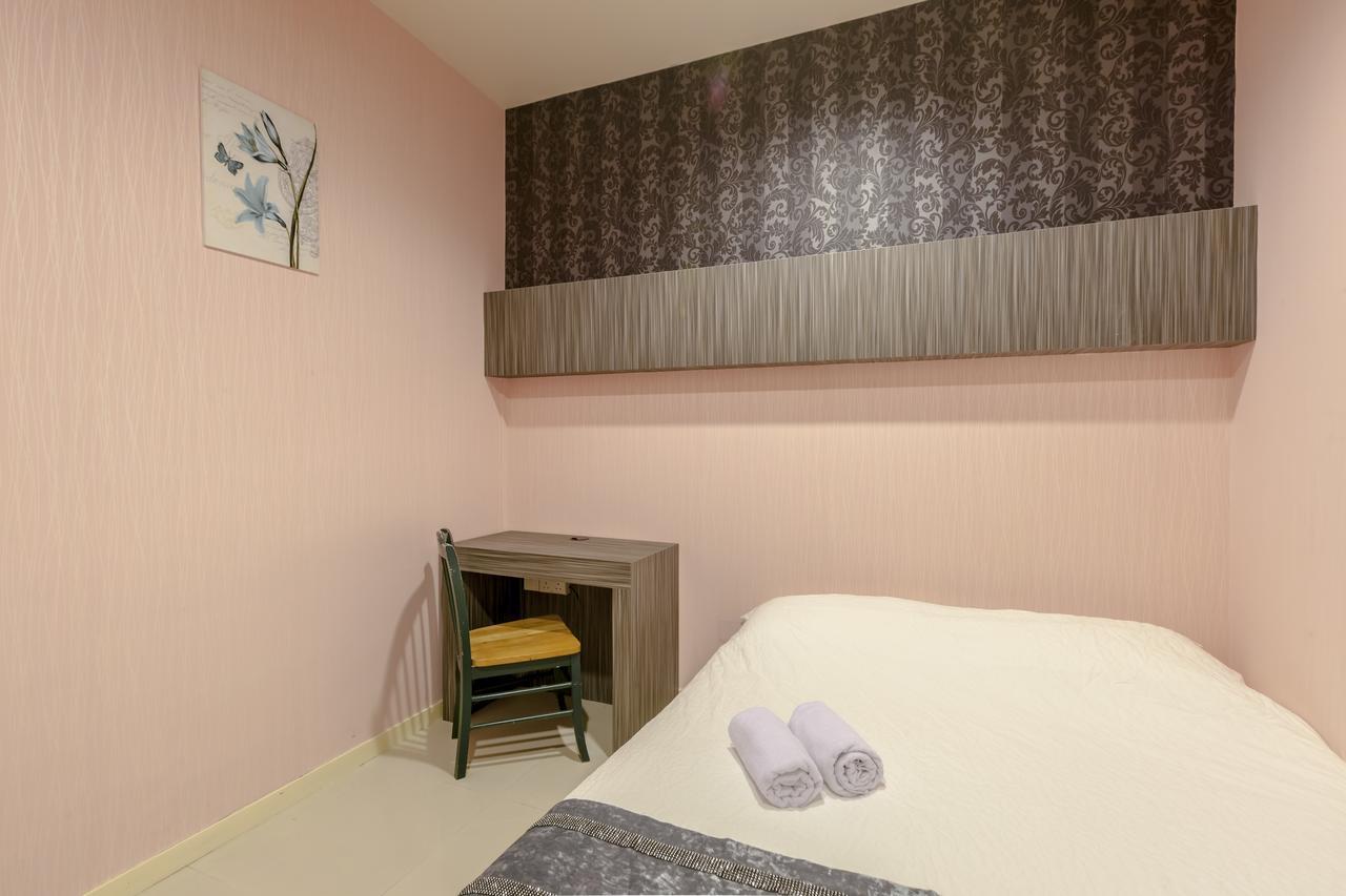 Hostel Rangoon Singapore