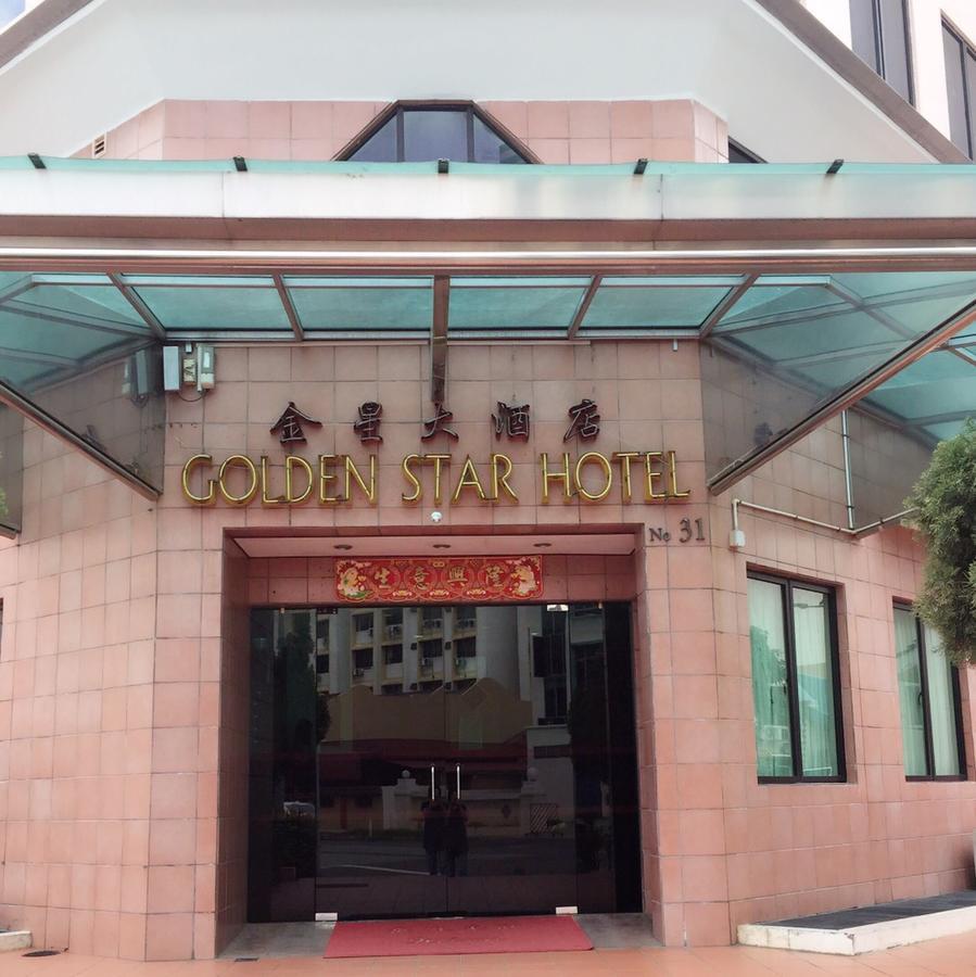 Golden Star Hotel *