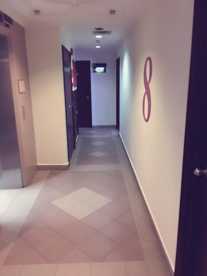 Golden Star Hotel *
