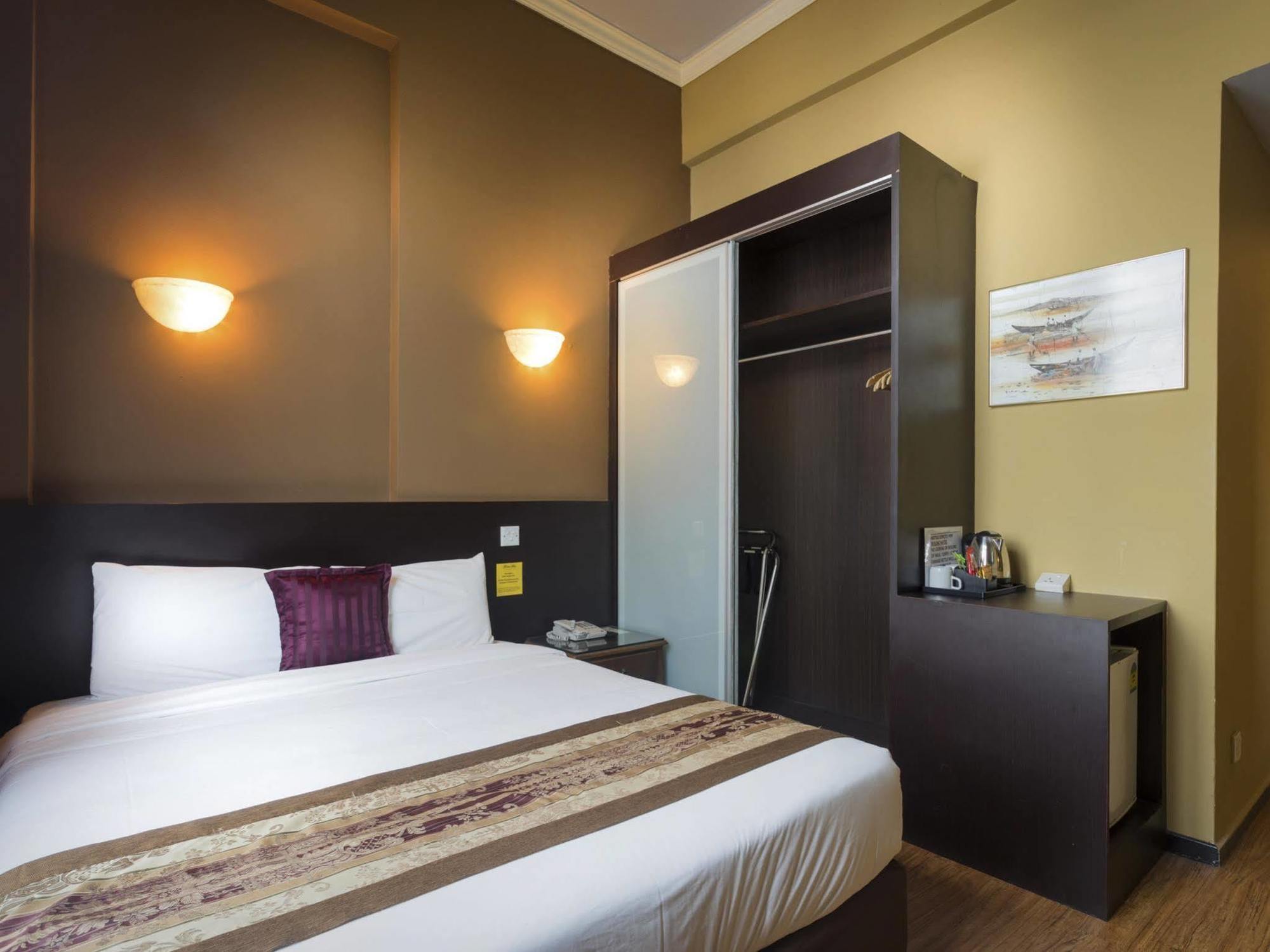 Fortuna Hotel 2*