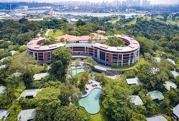 Capella The Club Residences Singapore Aparthotel