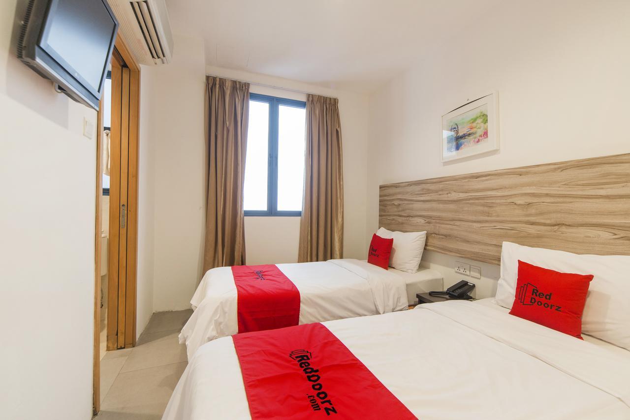 Reddoorz Plus @ Victoria Street 3* Singapore