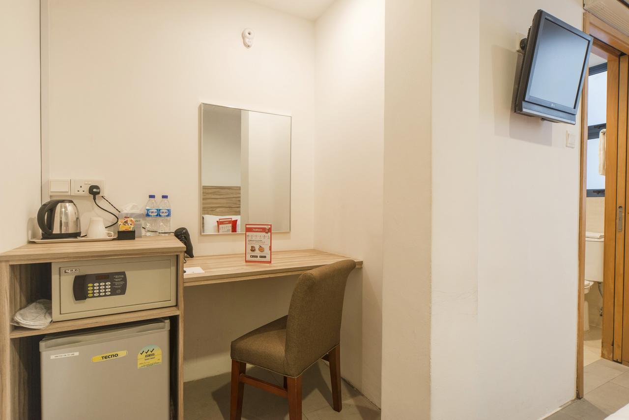 Reddoorz Plus @ Victoria Street Hotel Singapore