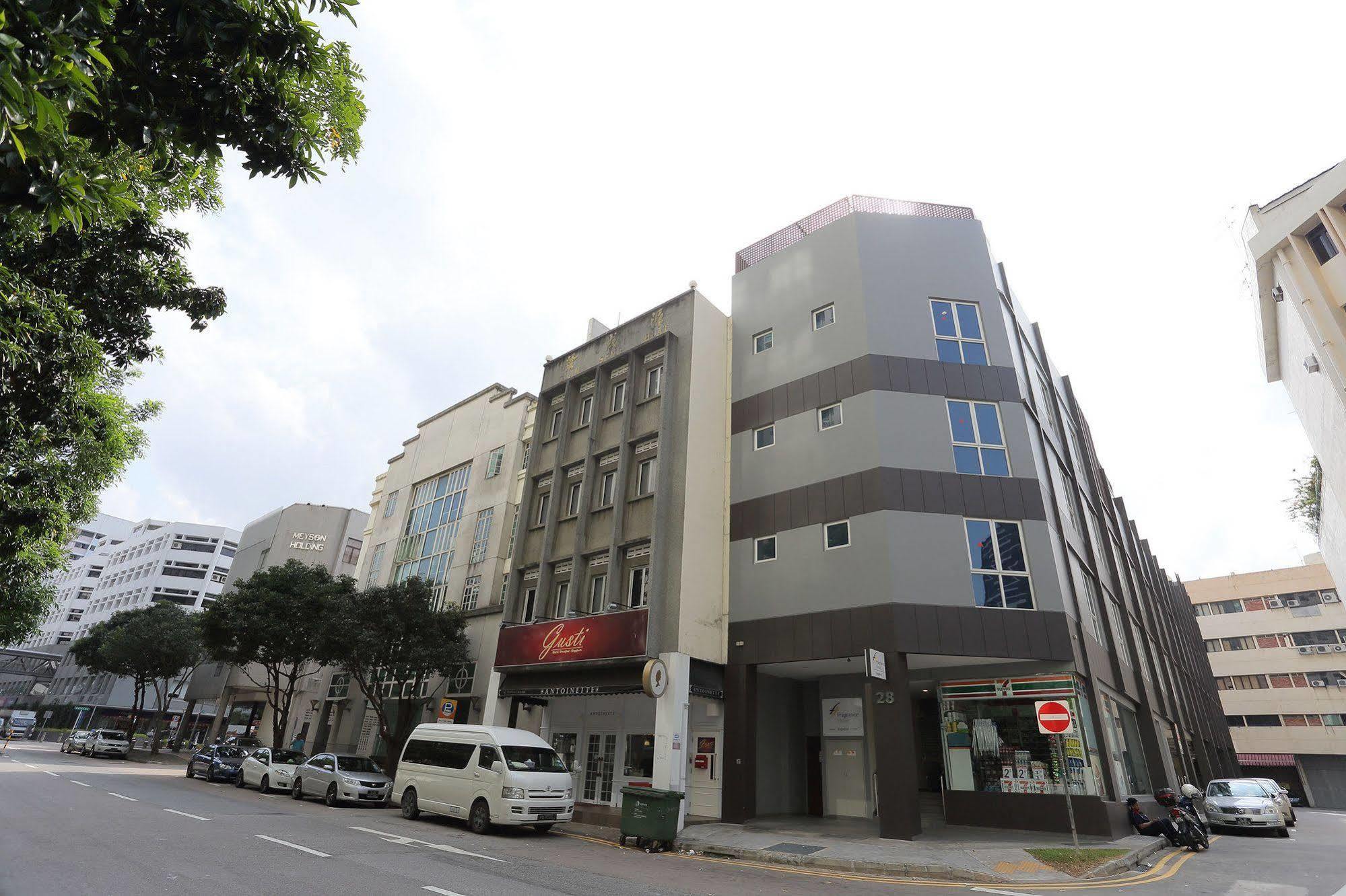 Gusti Hostel