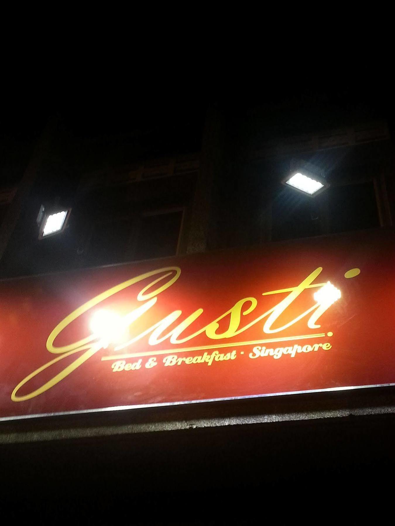 Hostel Gusti