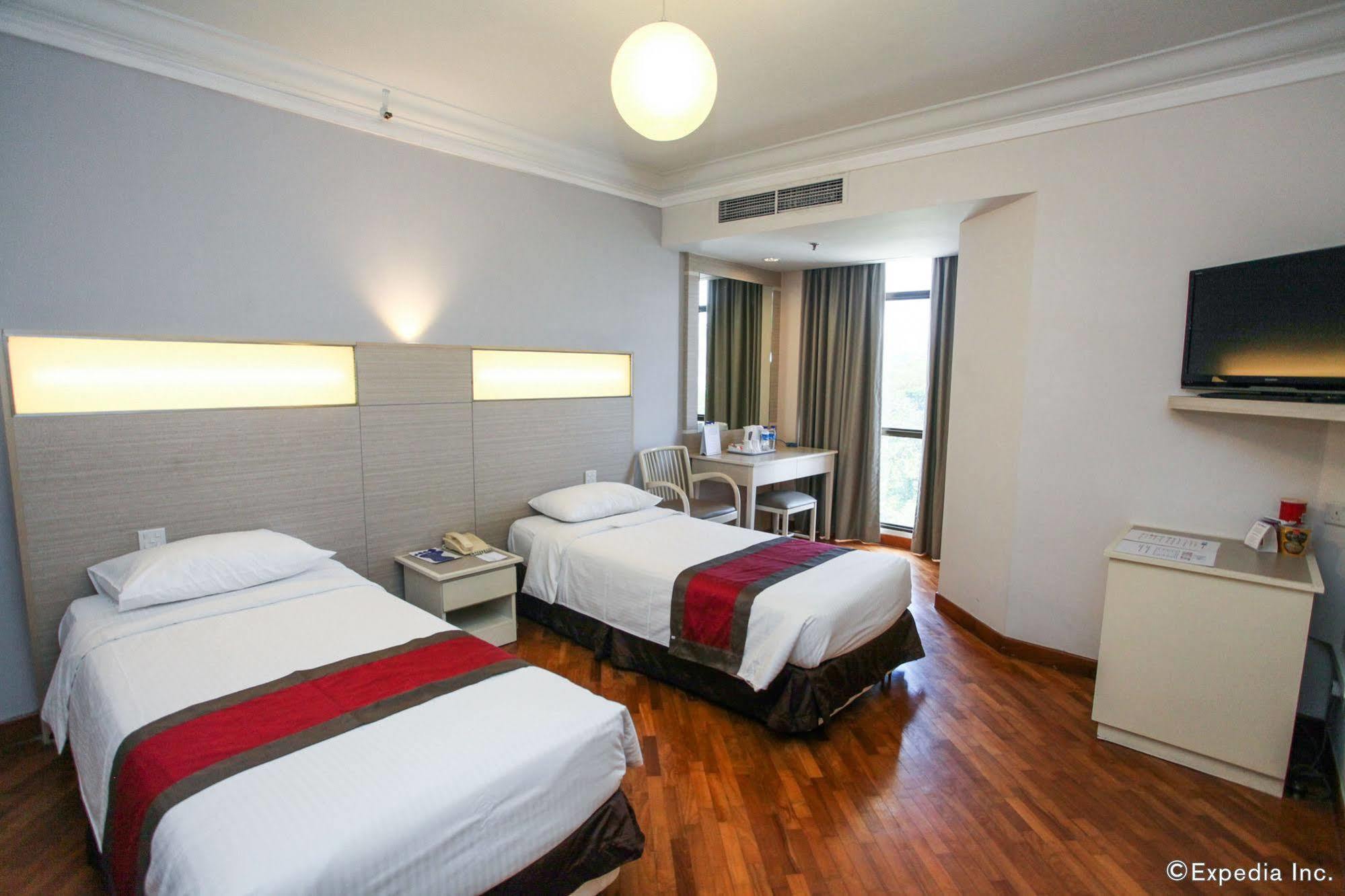 Ywca Fort Canning Hotel 4*