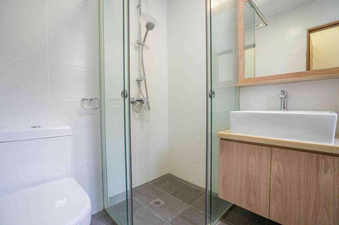 Clubhouse Residences Araldo 2br B - Staycation Approved Singapore