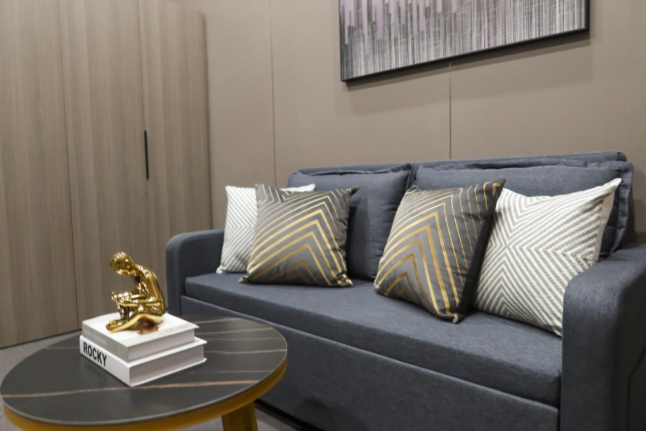 Apartment Recharge & Singapore