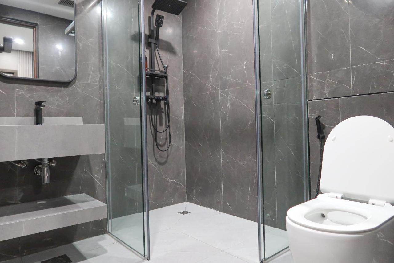 Apartment Recharge & Singapore