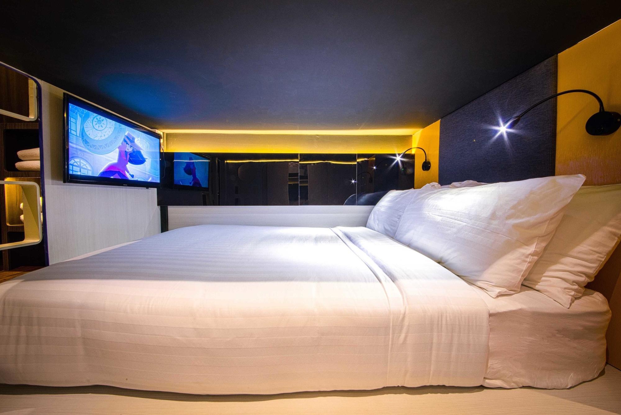 Capsule hotel Cube Family Boutique Capsule At Chinatown 2*