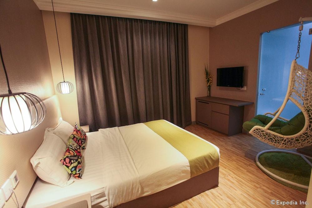 Hotel Champion