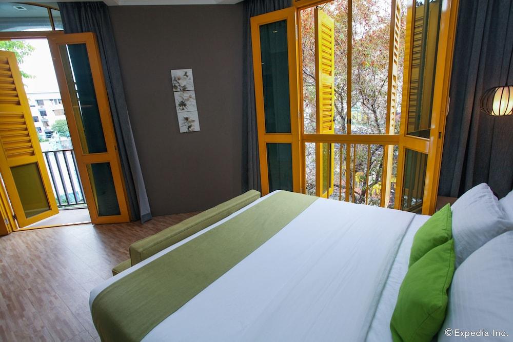 Champion Hotel 3*