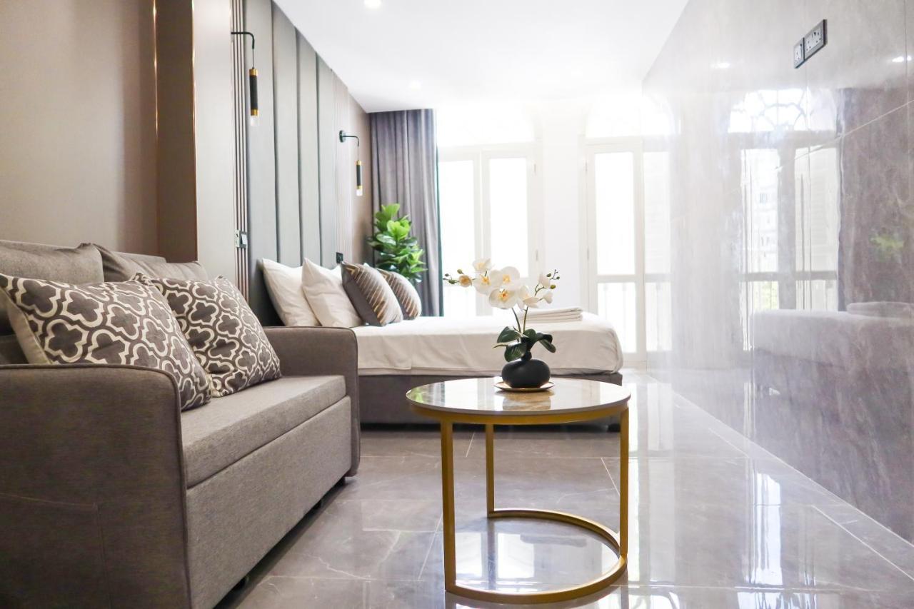 Recharge & Apartment Singapore