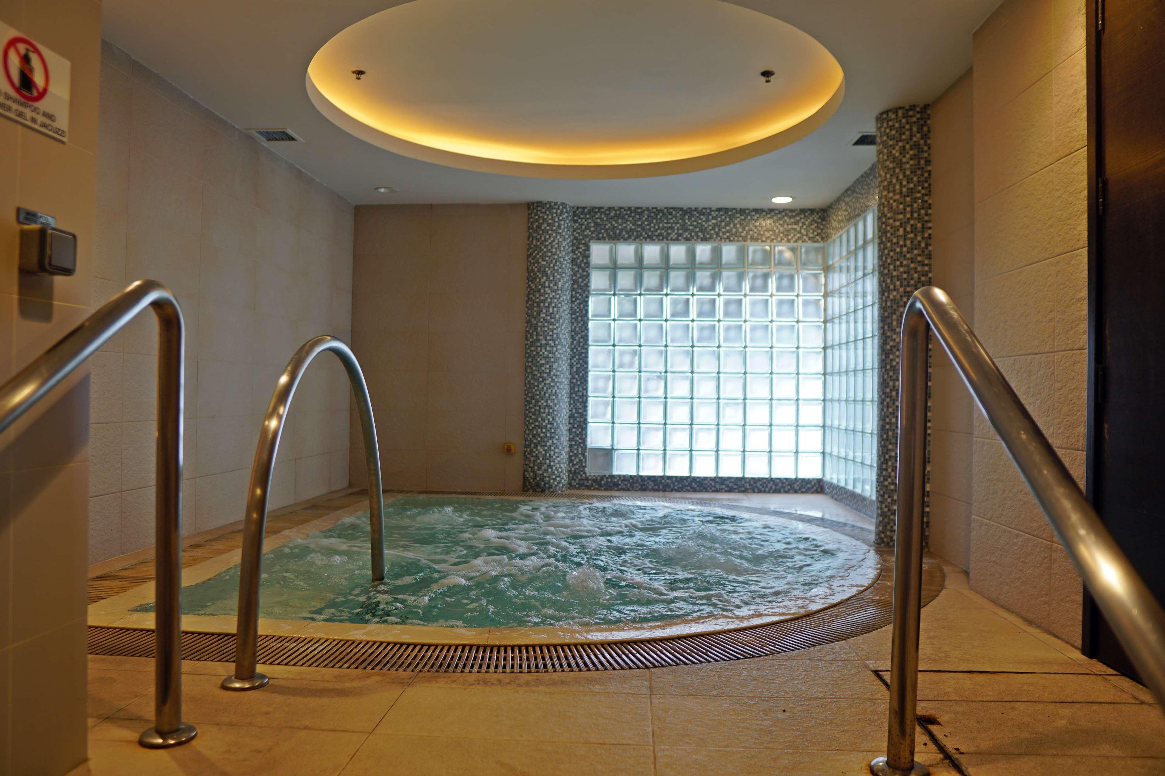 Jen Tanglin By Shangri-la Singapore