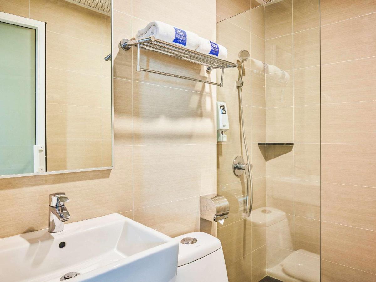 Ibis Budget Emerald Singapore
