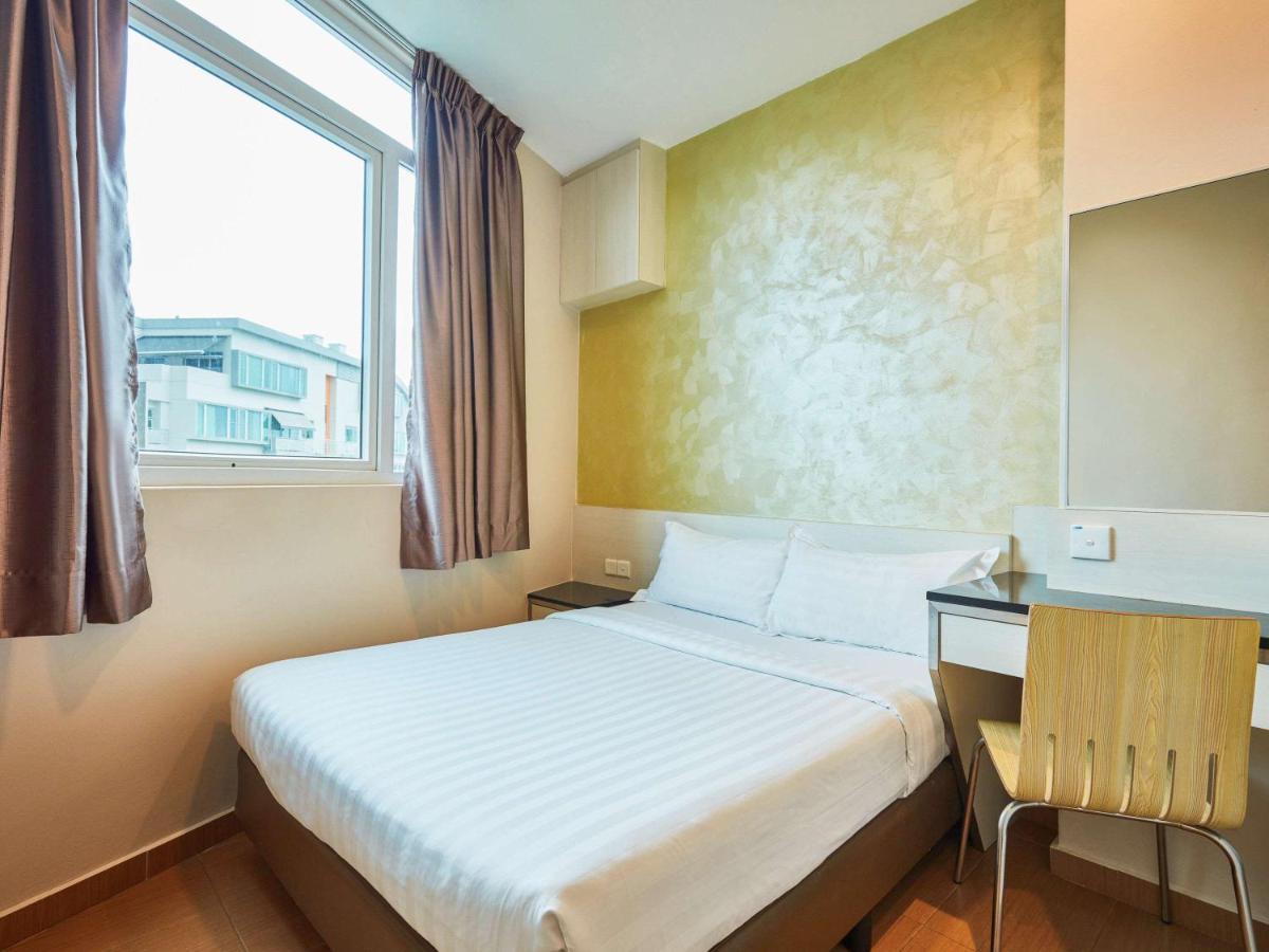 Ibis Budget West Coast 2* Singapore