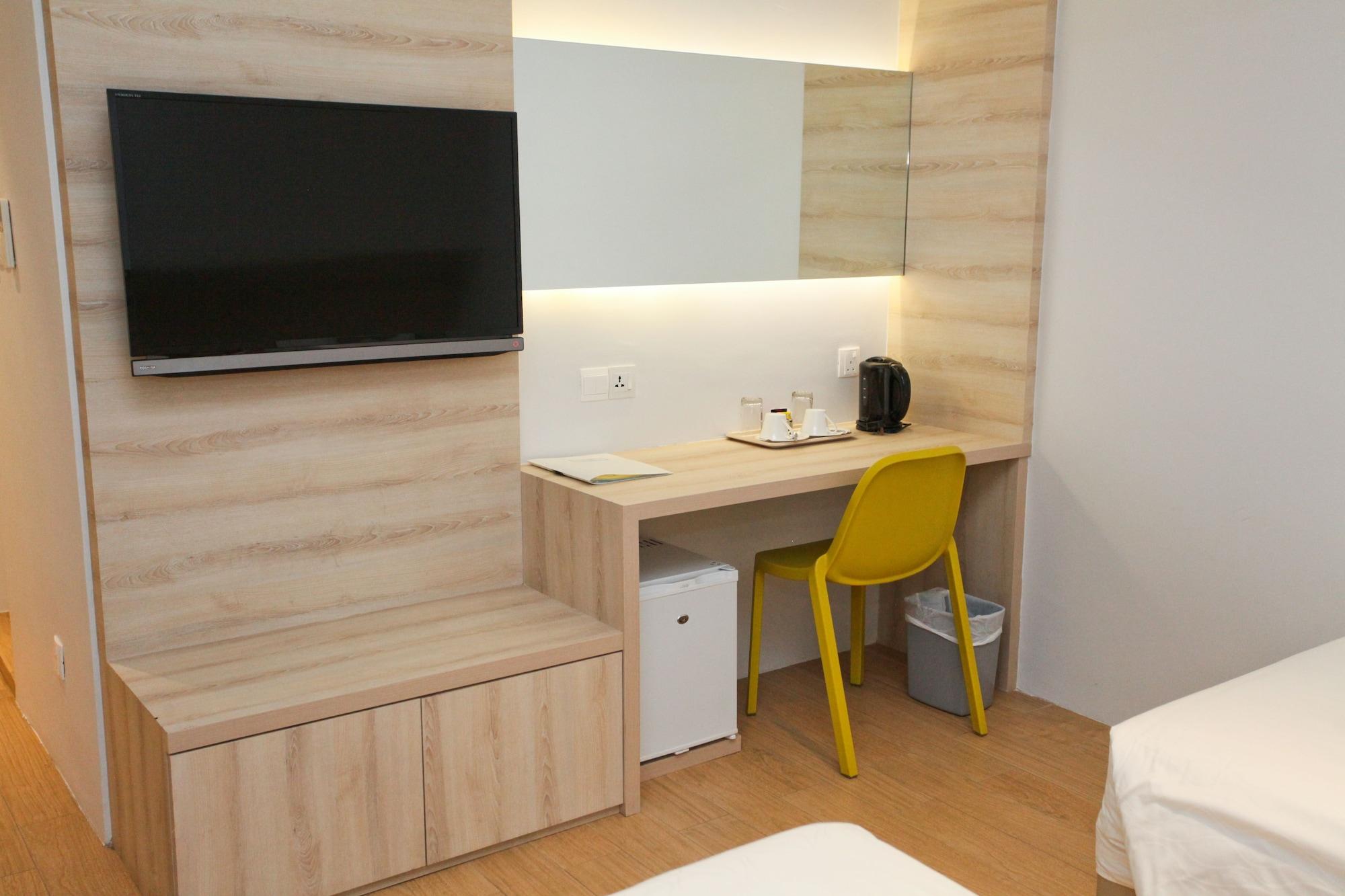 Summer View Hotel 3*