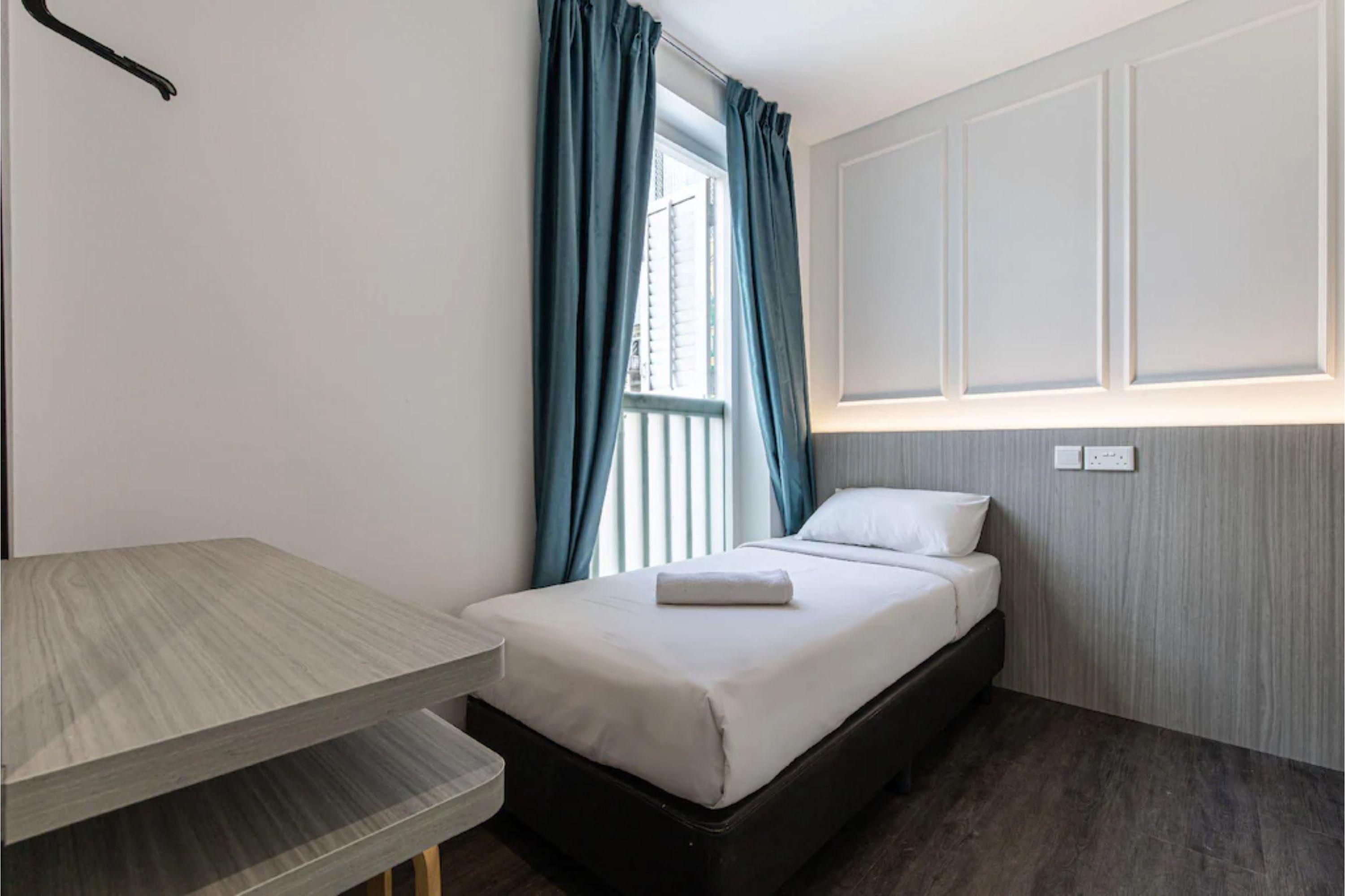 Philip 3* Singapore