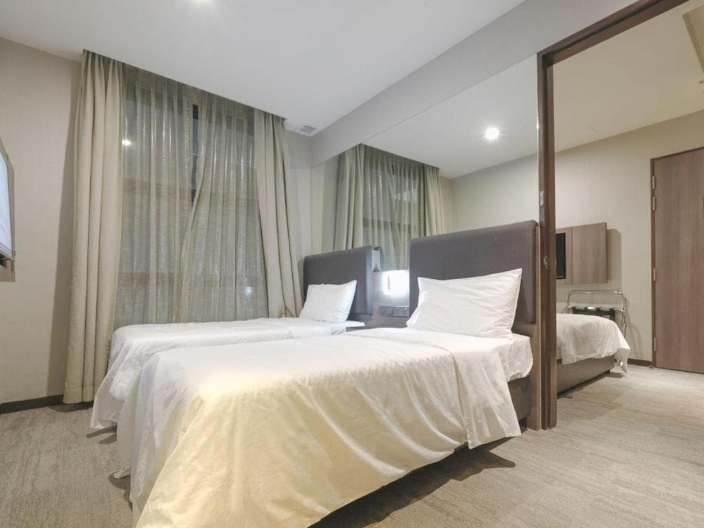 Nuve Stellar Singapore