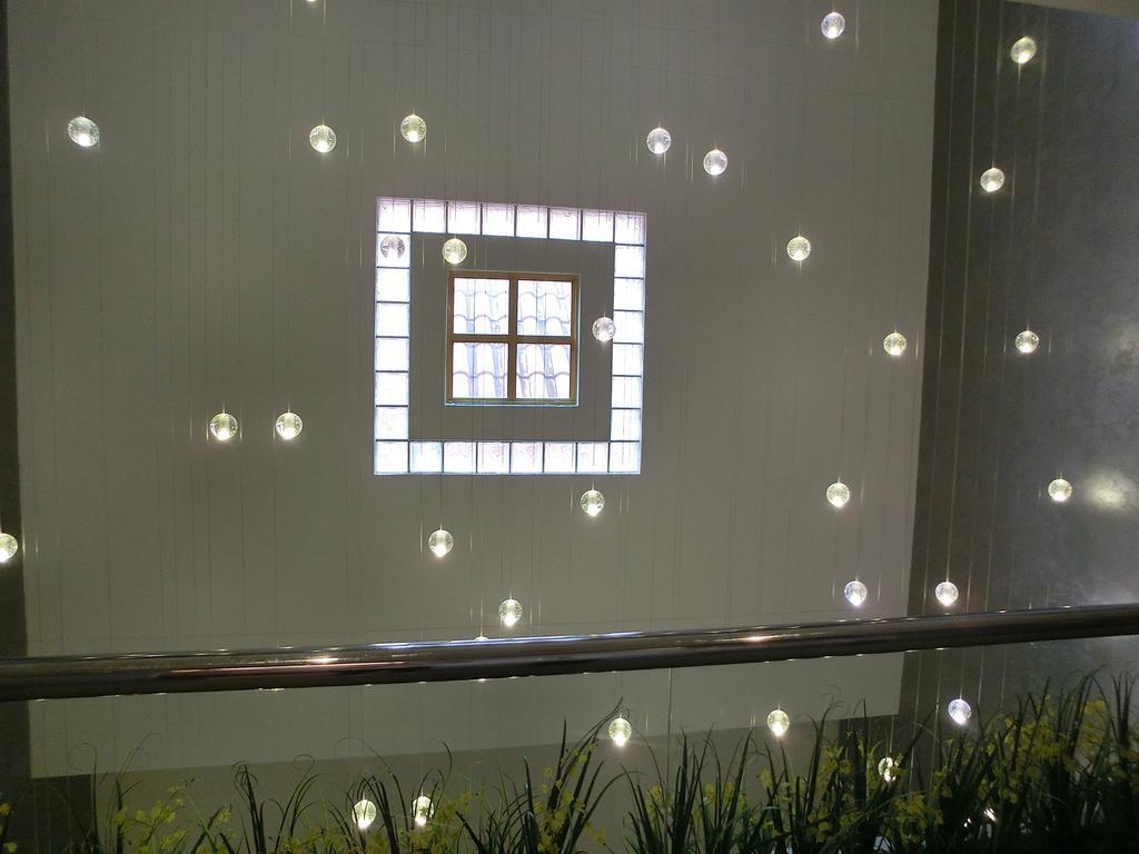Champion Hotel 3*