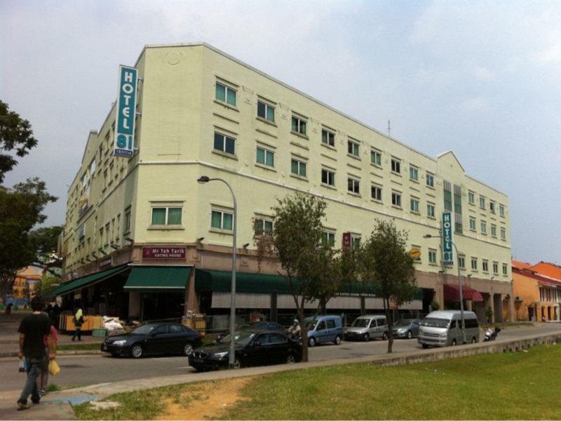 Hotel 81 Tristar