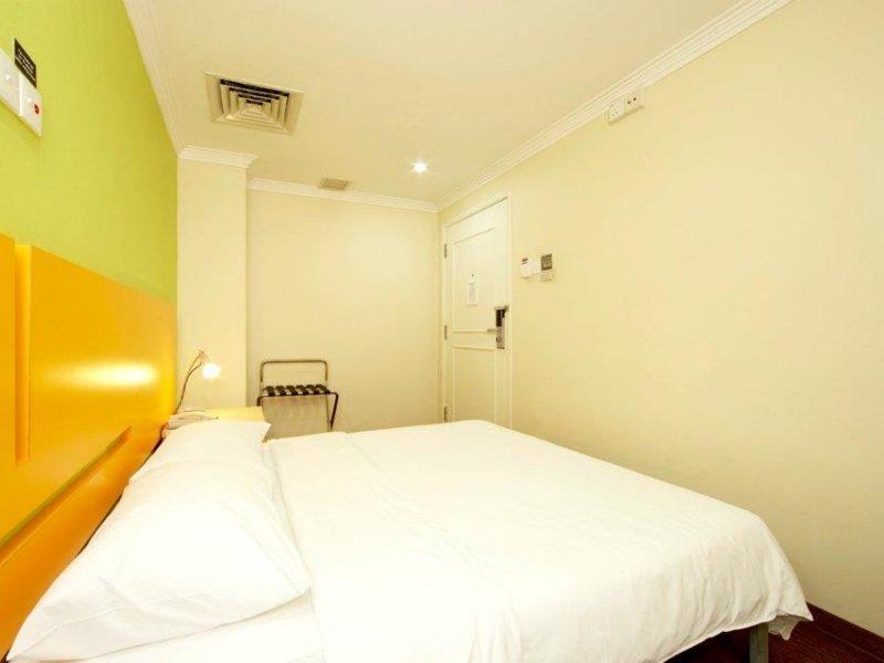 Hotel Hangout At Mt Emily Singapore