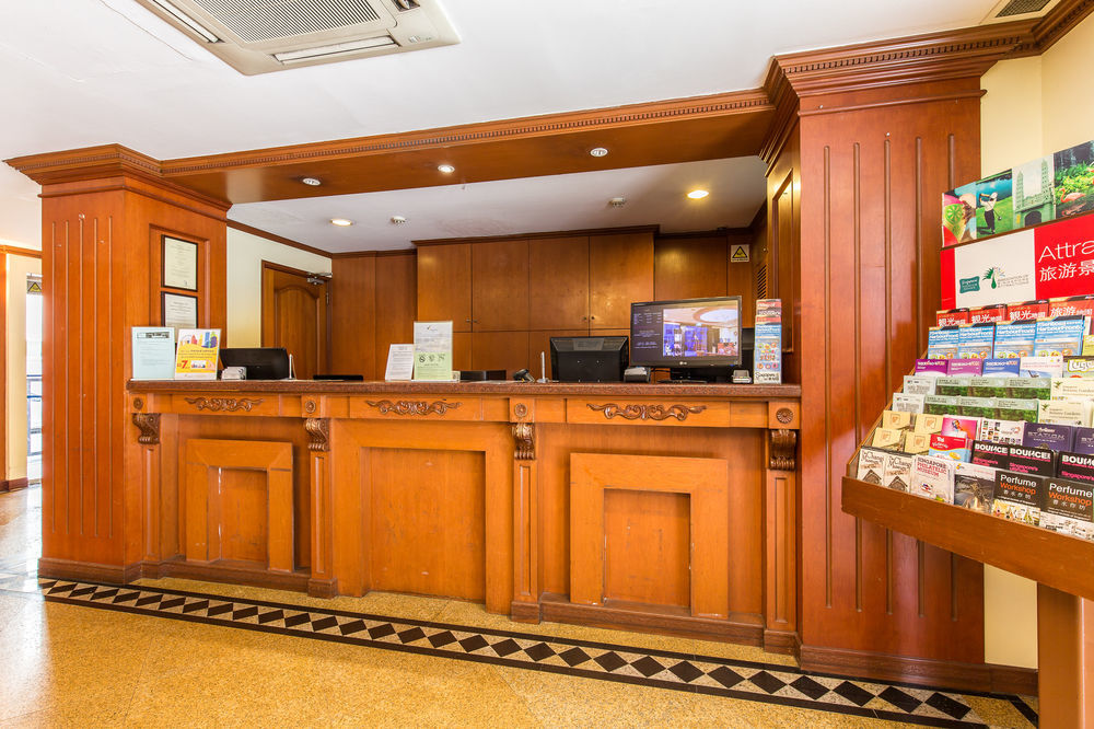 Ibis Budget Emerald 2* Singapore