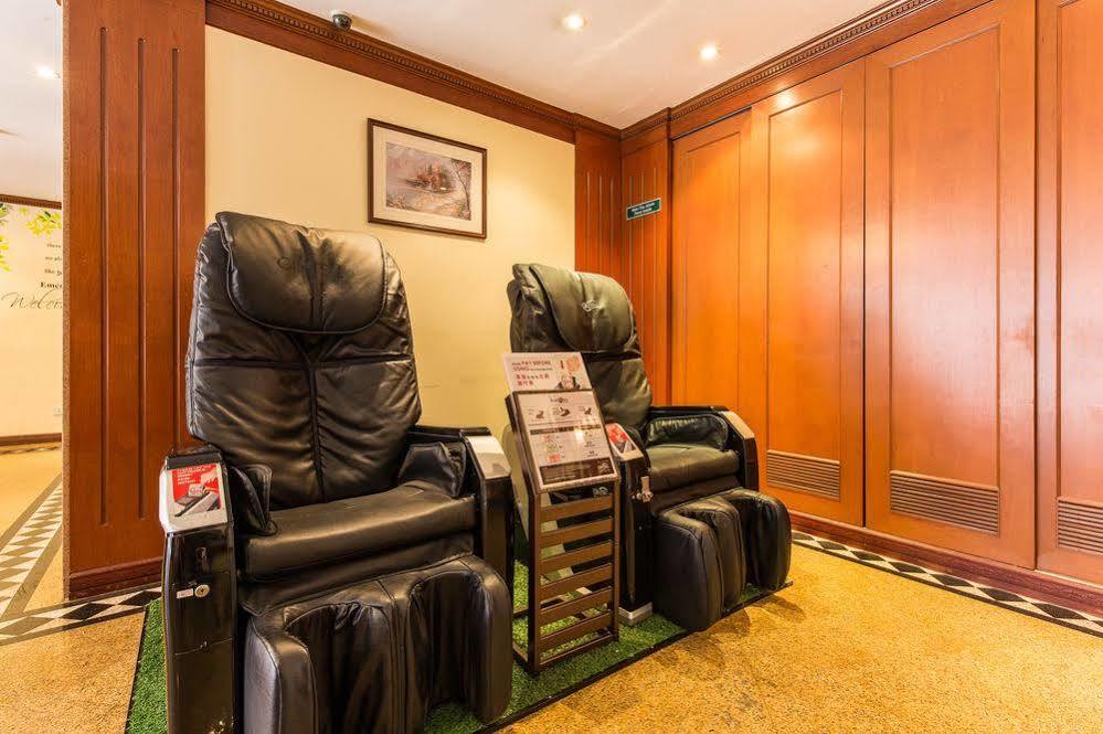 Ibis Budget Emerald 2* Singapore