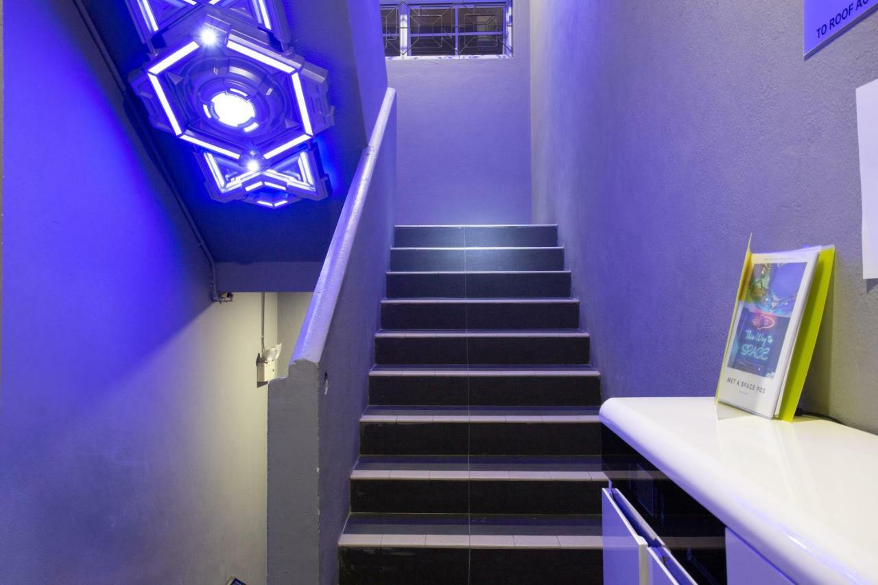 Met A Space Pod At Arab Street Capsule hotel Singapore