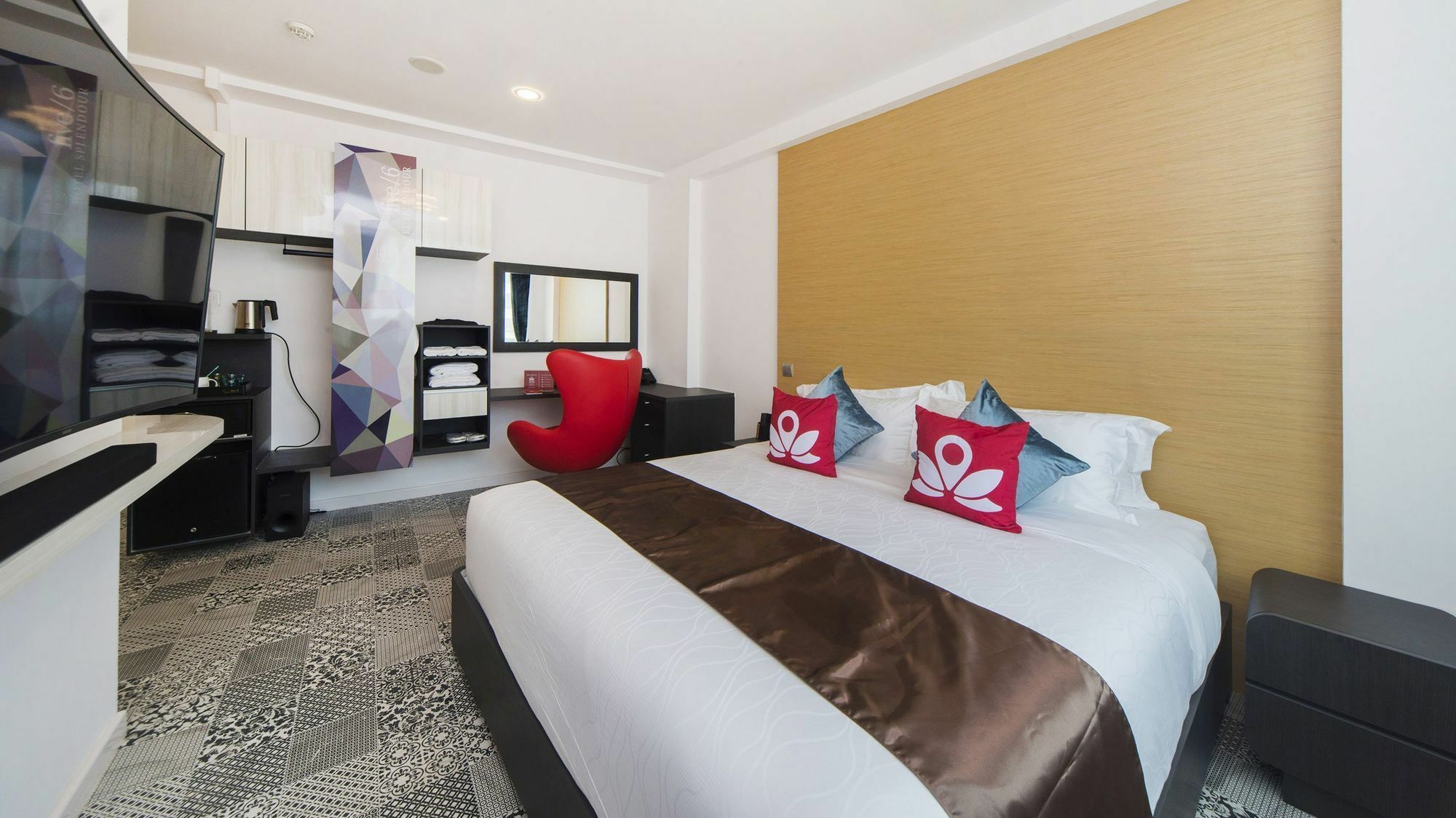 Five6 Splendour Hotel