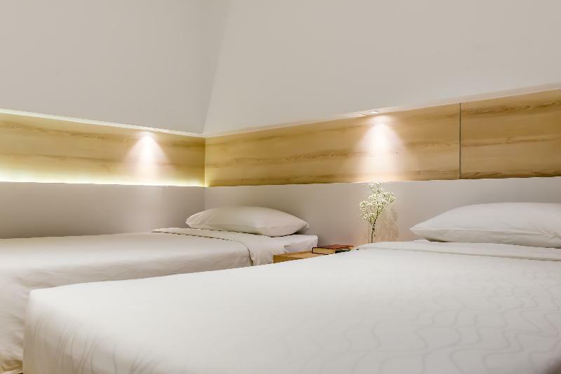 Summer View Hotel 3*