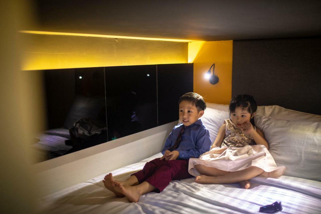 Cube Family Boutique Capsule At Chinatown Capsule hotel 2*