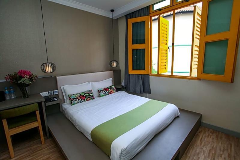 Champion Hotel