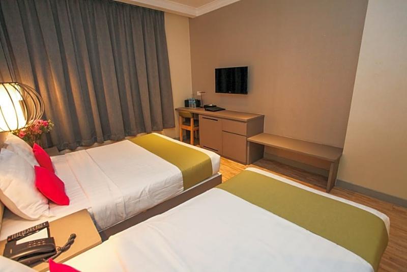 Hotel Champion 3*